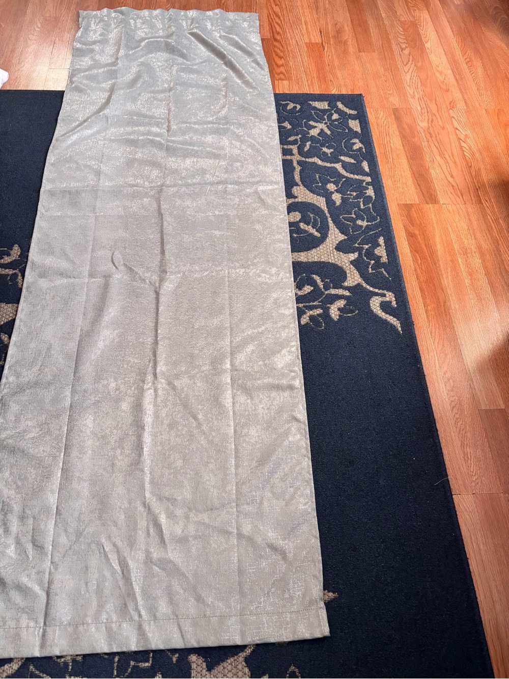 Silver Curtains - Picture 2 of 4